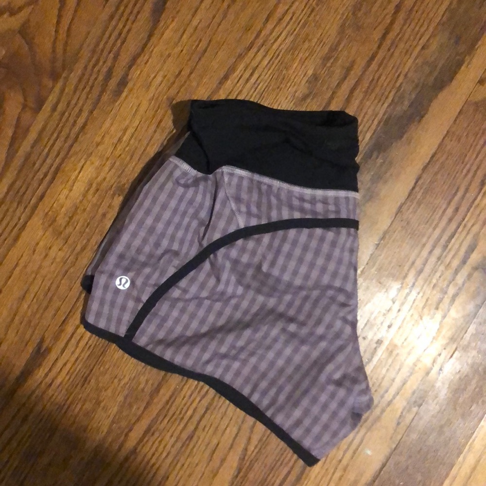 Lululemon Speed Up Short 4” Inseam - Picture 2 of 3